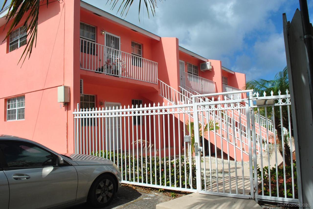 Tropical Hideaway Apartment Nassau Ngoại thất bức ảnh